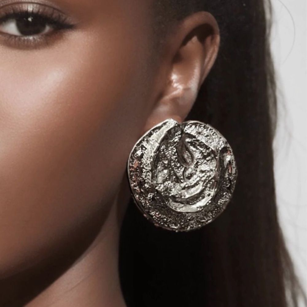 Zara Silver Textured Earrings